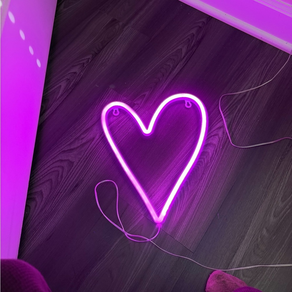 Purple LED Neon Heart Wall Light